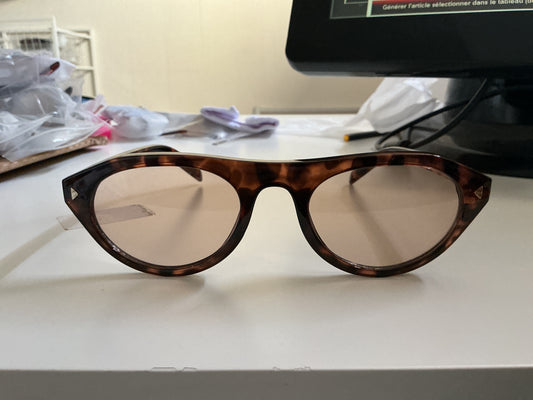 Prada noir